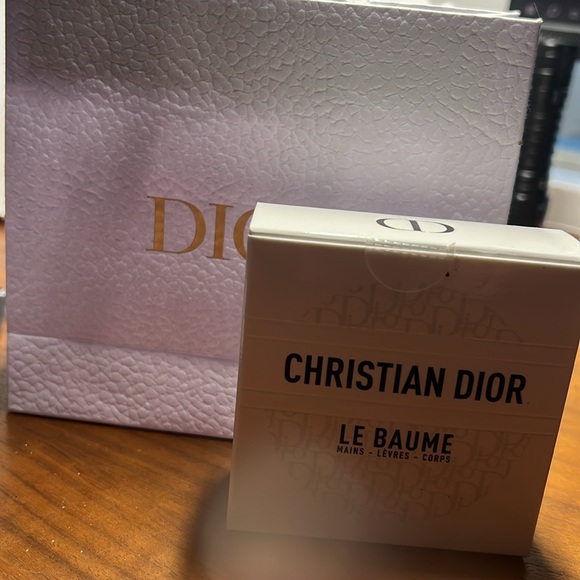 Dior authentic BNIB Le Baume - Picture 3 of 3